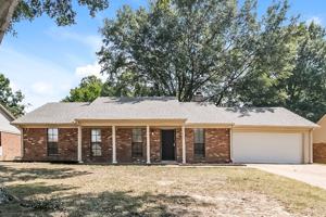 featured image of 6170 Chickasaw Dr