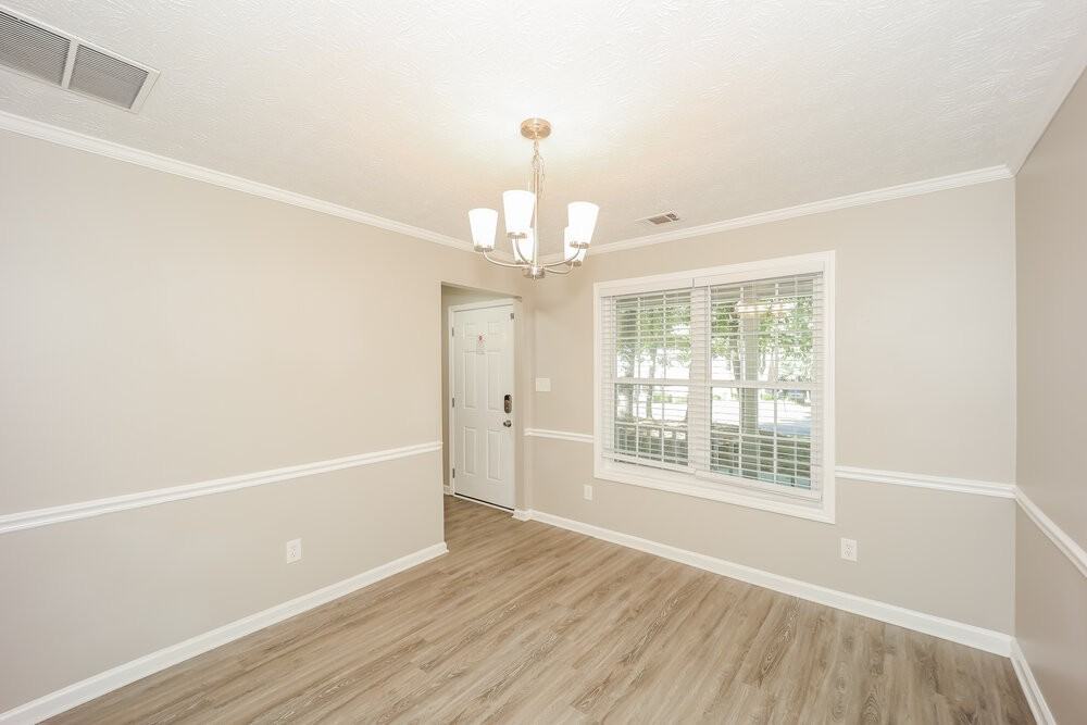 110 Park Place Ct - Photo 7 of 17