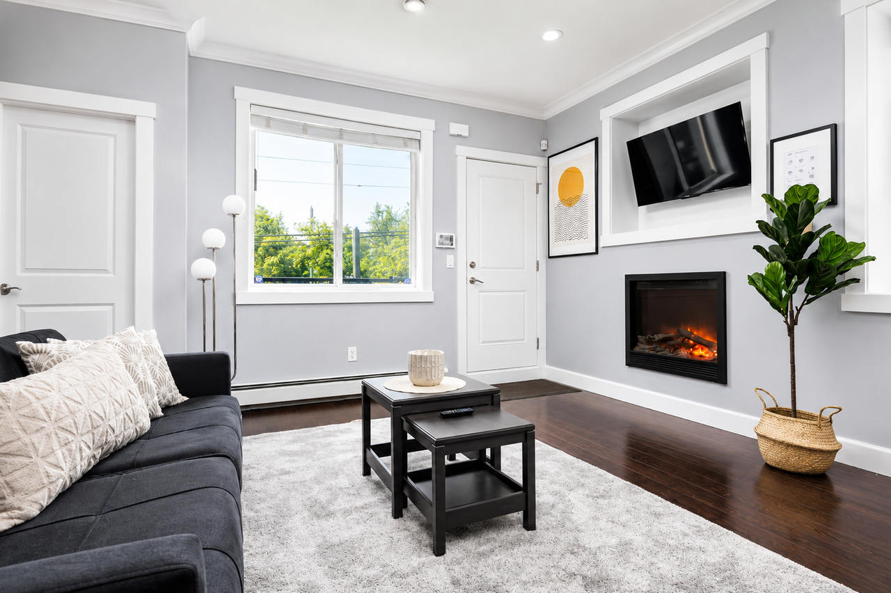 192 East 44th Avenue - Photo 3 of 11