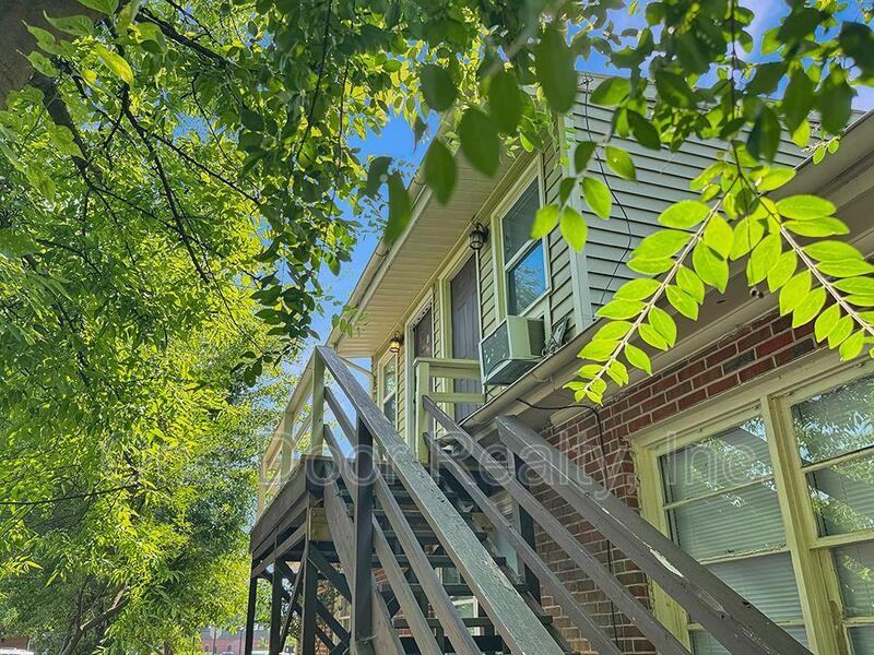 1107B Richmond Rd - Photo 2 of 17