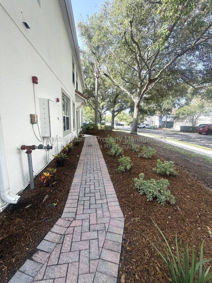 7062 Cadiz Blvd #1 - Photo 2 of 10