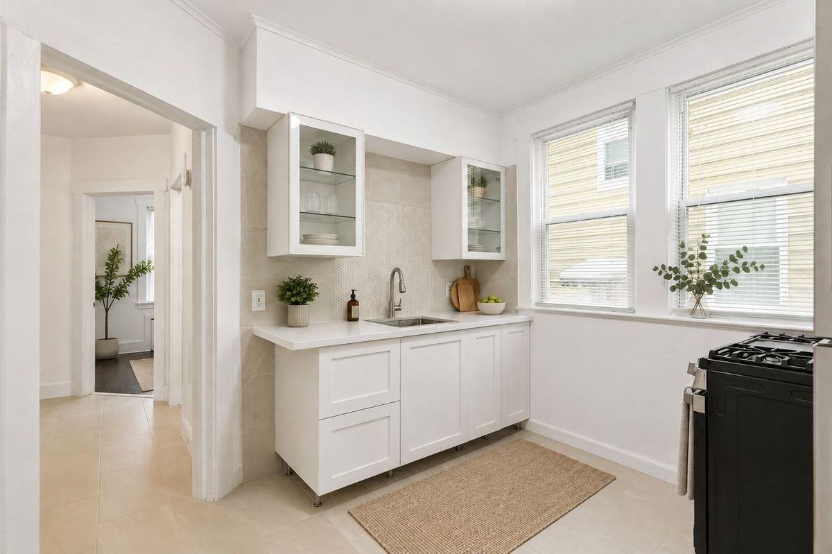 225 Ward Pl - Photo 6 of 13