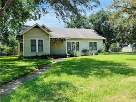 629 W Henrietta Ave - Photo 1 of 1