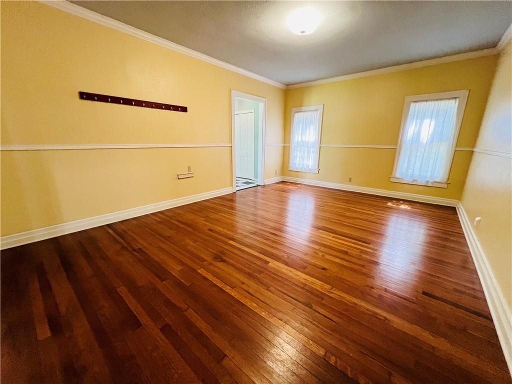 629 W Henrietta Ave - Photo 3 of 28