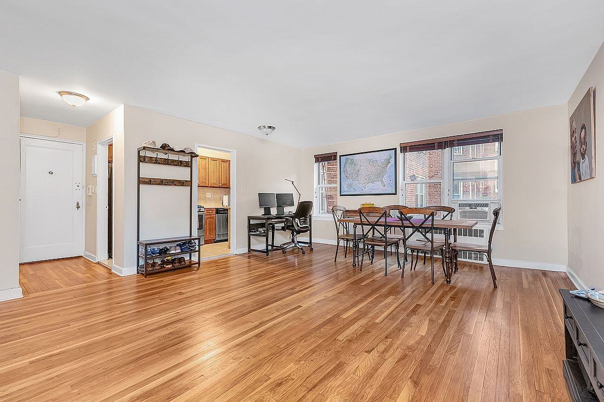 6707 Yellowstone Blvd #3H - Photo 2 of 6