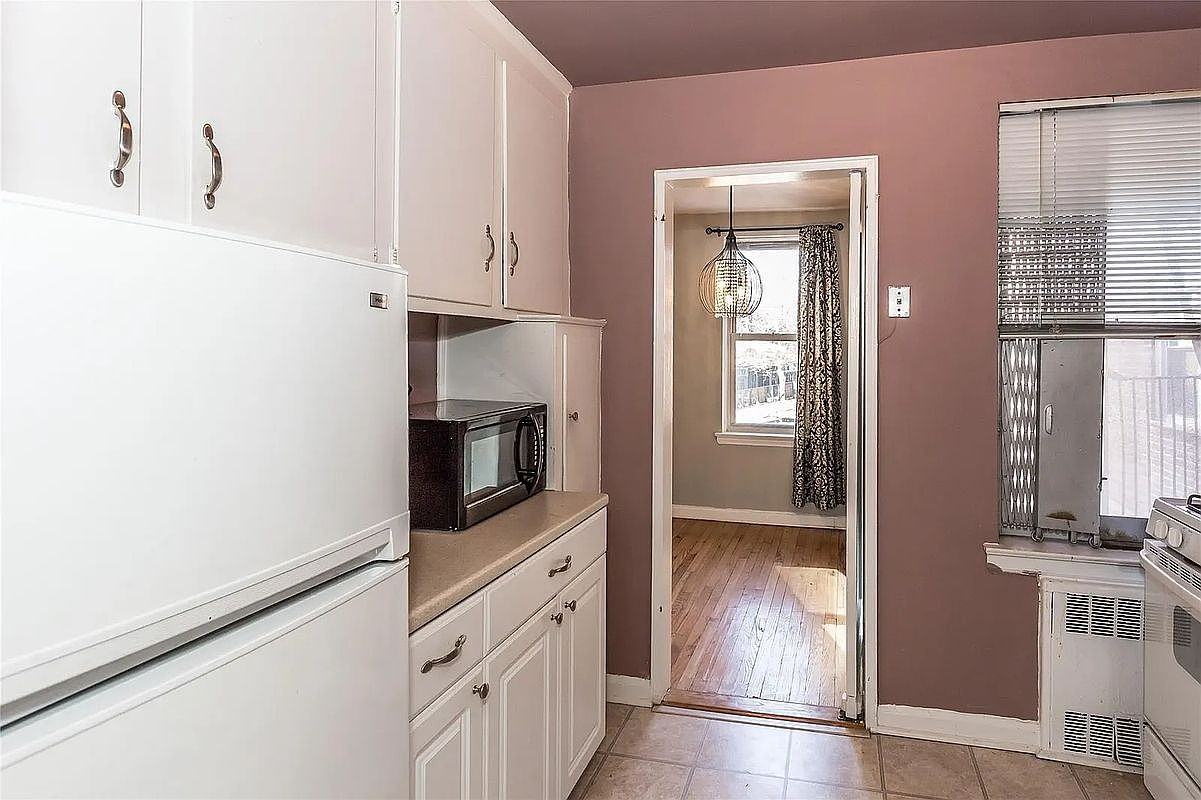 6711 Yellowstone Blvd #2A - Photo 7 of 10