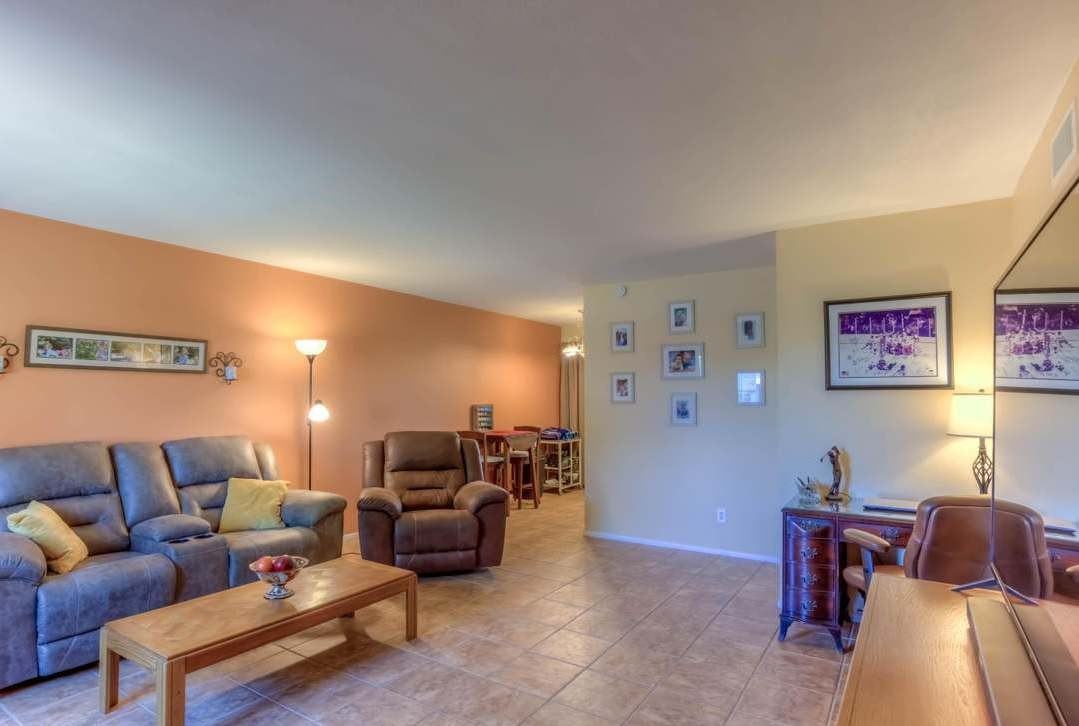 8371 E Via Arboleda - Photo 2 of 11