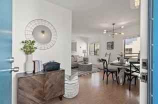 320 Peninsula Ave #412 - Photo 1 of 1