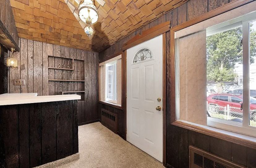 5816 69th St - Photo 3 of 10