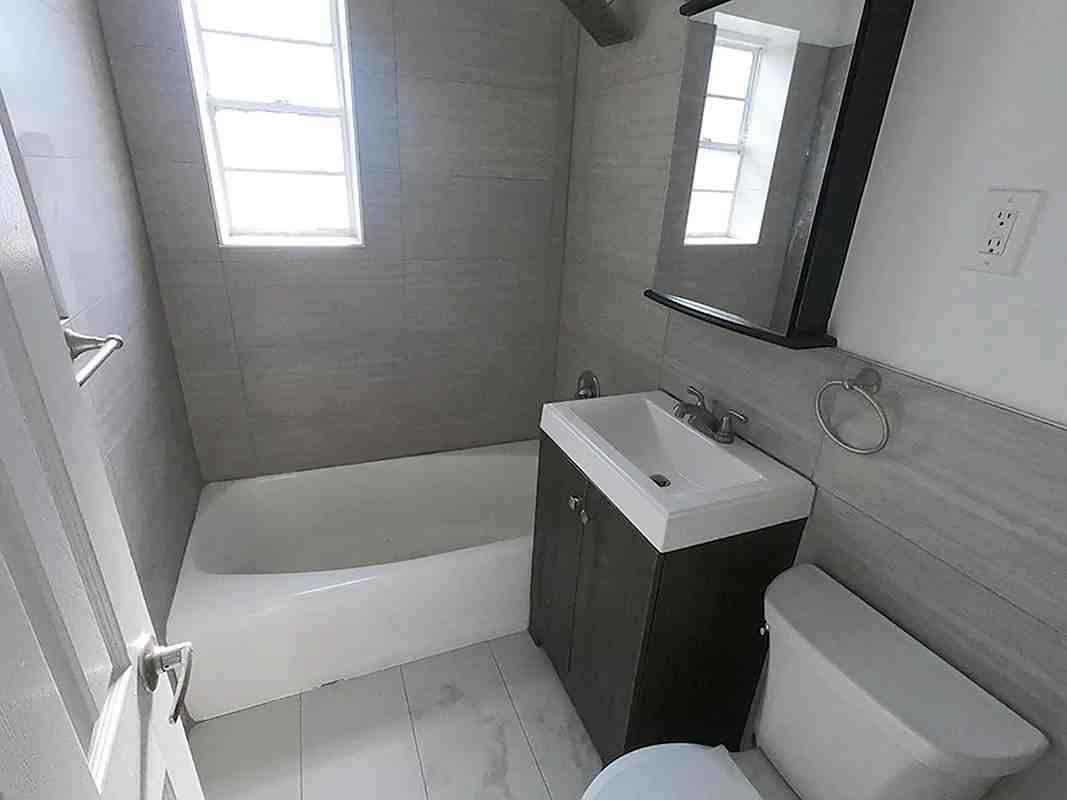 11146 76th Dr #5B - Photo 4 of 4