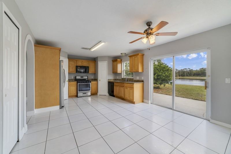 3170 Santa Cruz Dr - Photo 2 of 26
