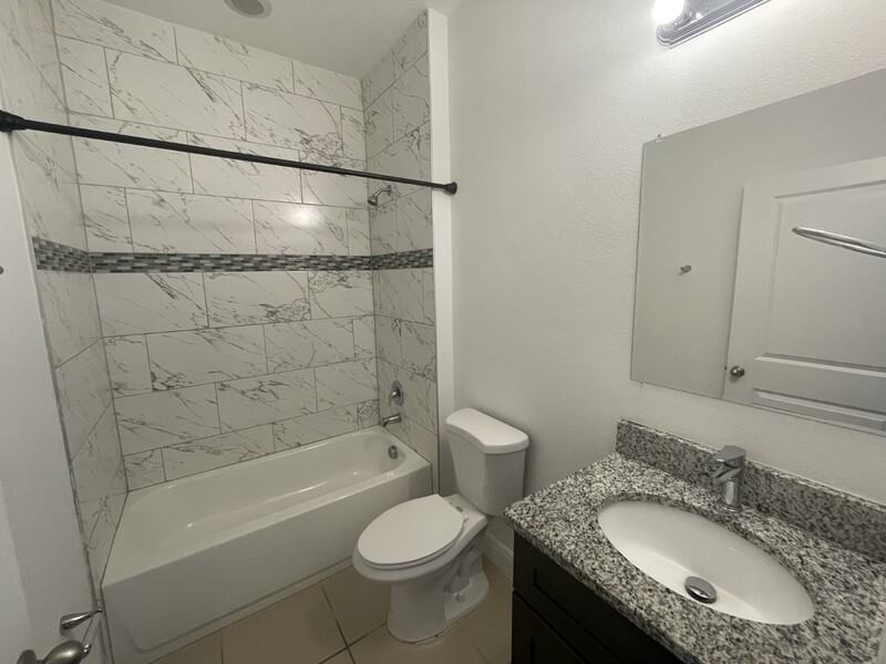 414 Columbia Ct - Photo 6 of 12