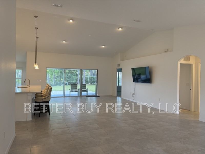 16 Kalendar Ct - Photo 3 of 38