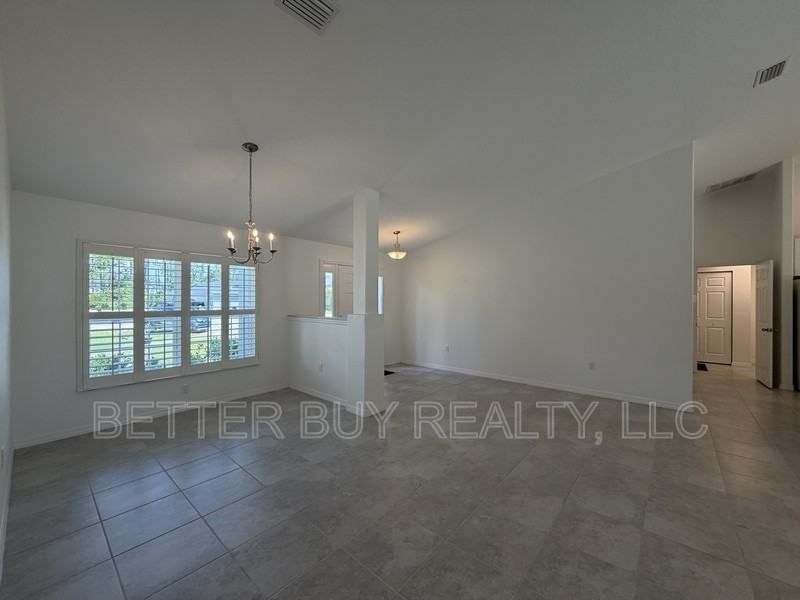 16 Kalendar Ct - Photo 4 of 38