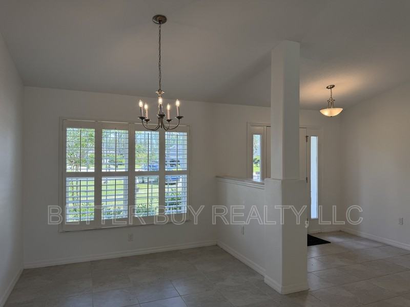 16 Kalendar Ct - Photo 5 of 38