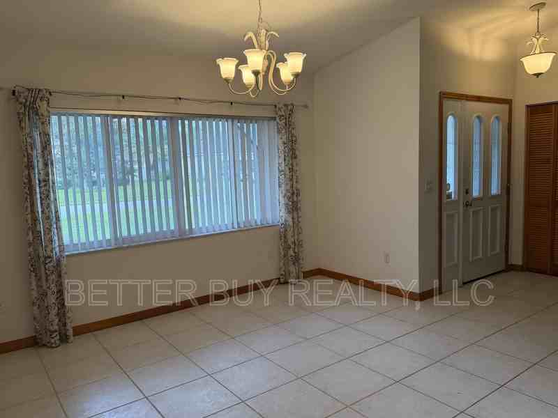 81 Boston Ln - Photo 3 of 40