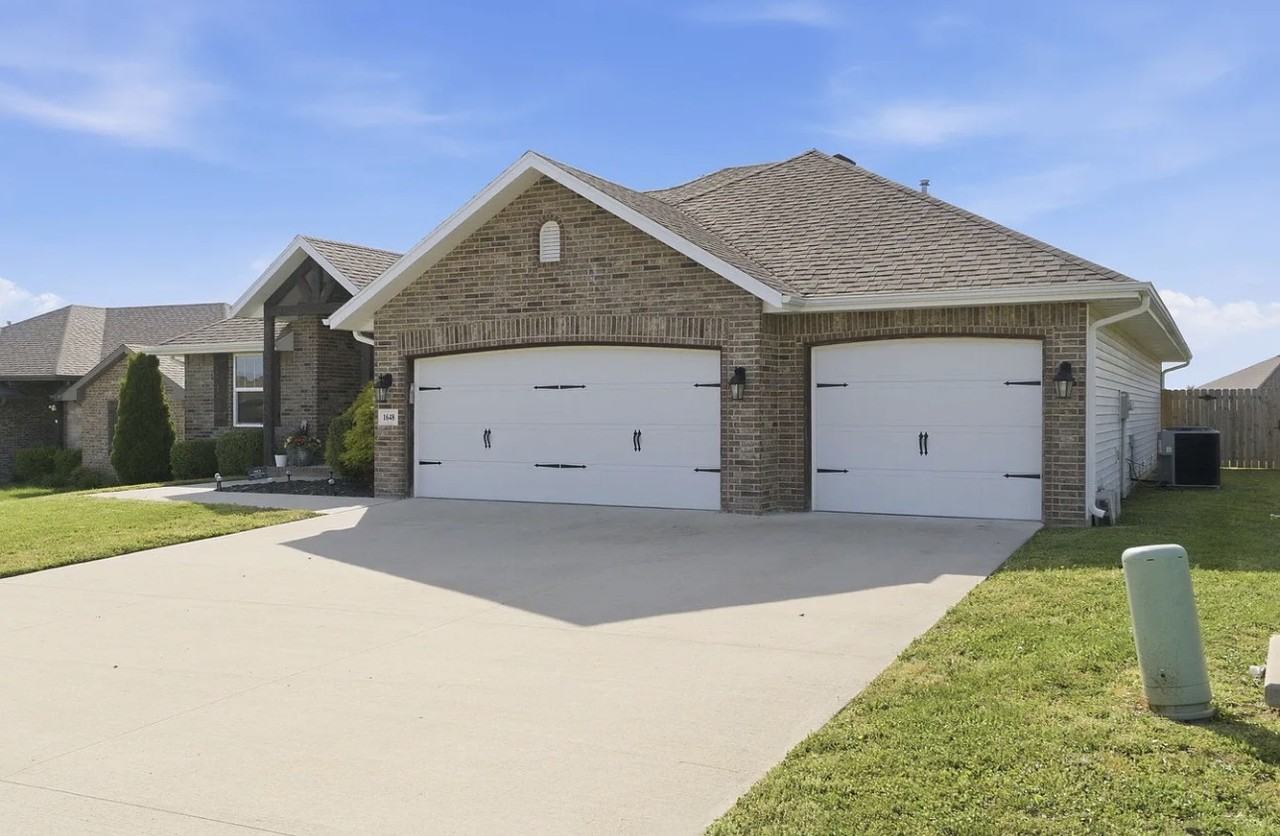 1648 N Pinnacle Ave #NA - Photo 2 of 27