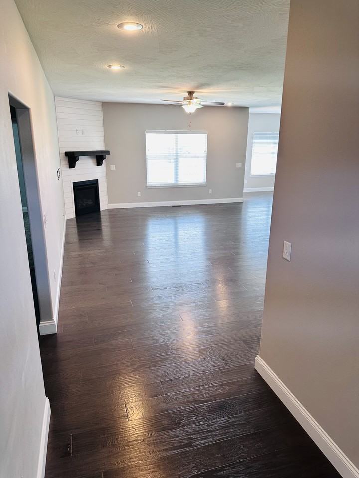 1648 N Pinnacle Ave #NA - Photo 4 of 27