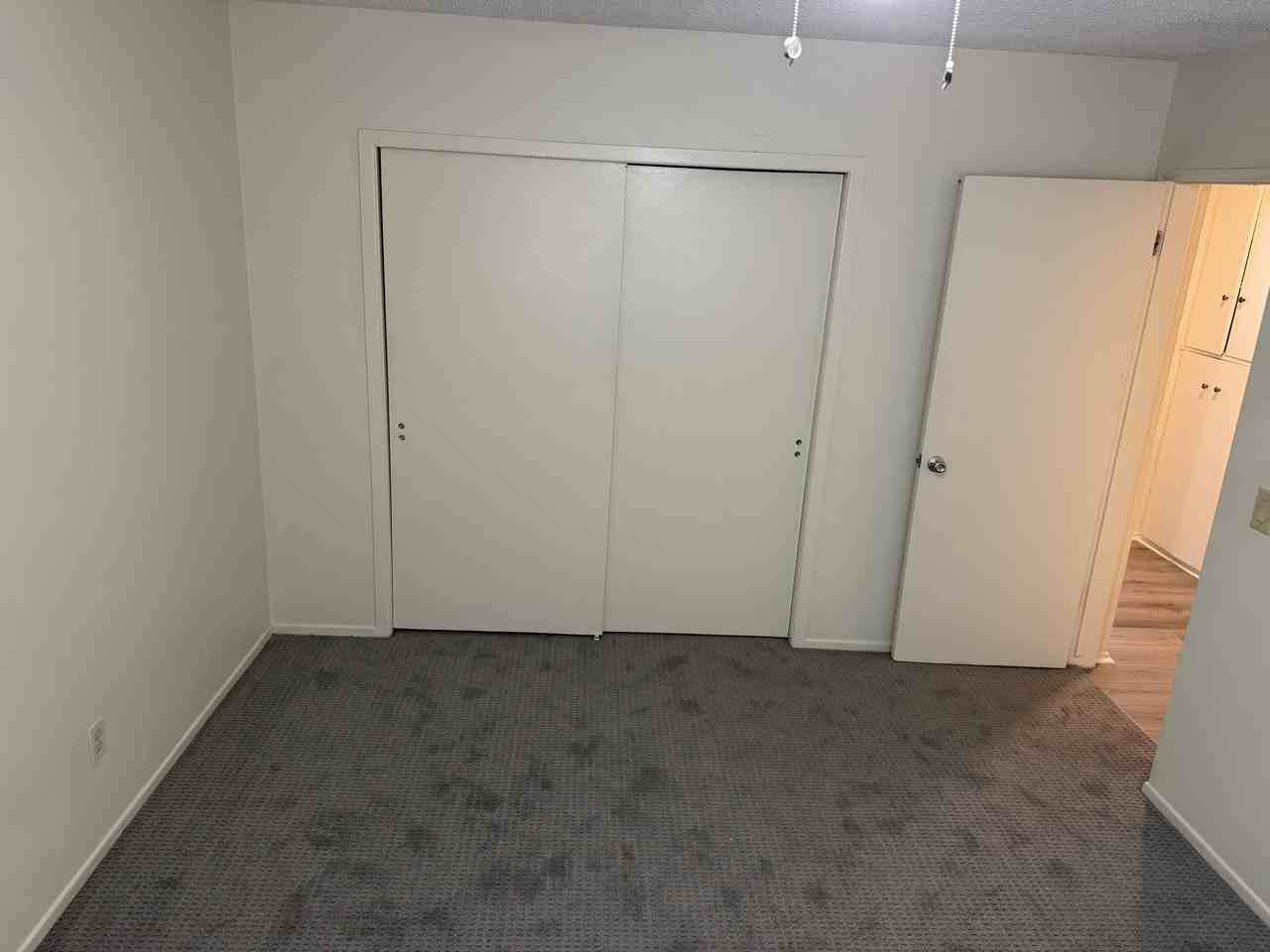 12520 Oxford Ave #B - Photo 7 of 10