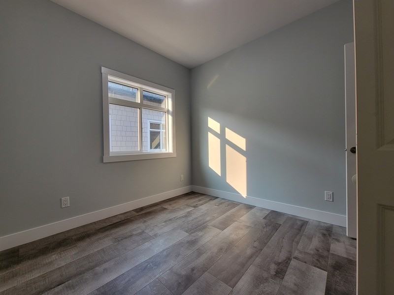 816 Glenwood Ave #4 - Photo 4 of 12