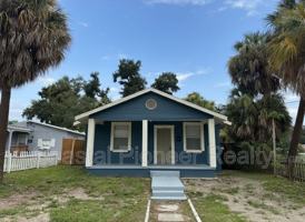 featured image of 2308 E 15th Ave