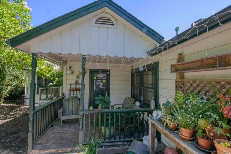 5204 Beaumont Way - Photo 6 of 18