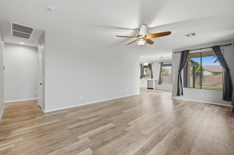 851 S Fern Ct - Photo 2 of 25