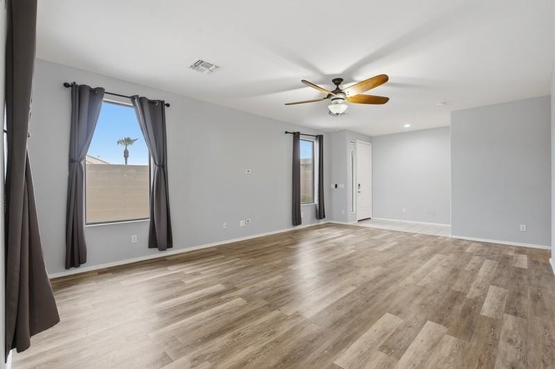 851 S Fern Ct - Photo 3 of 25