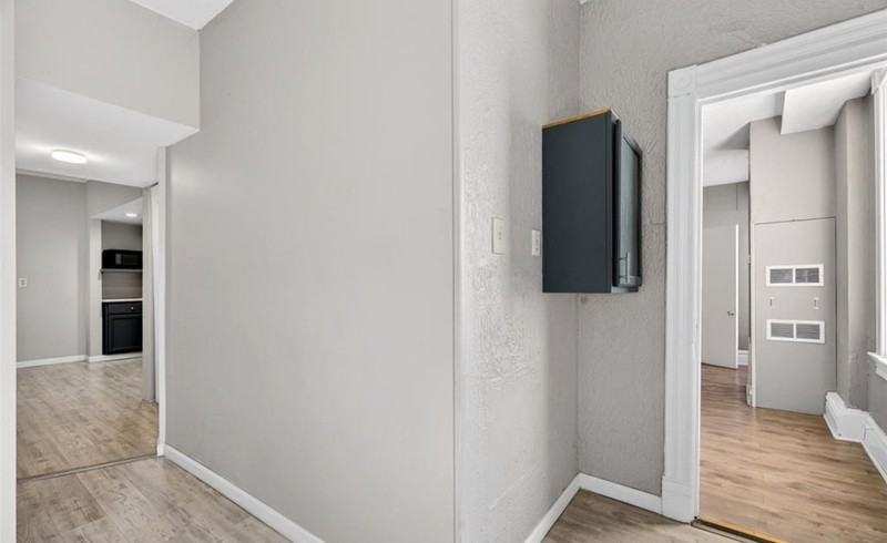 3005 S Compton Ave - Photo 4 of 19