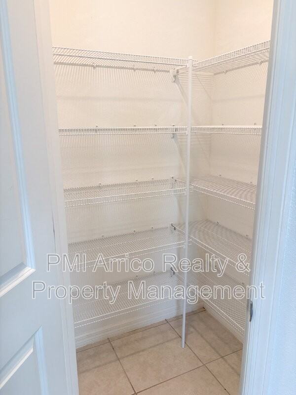 5487 Blue Azure Dr - Photo 6 of 33