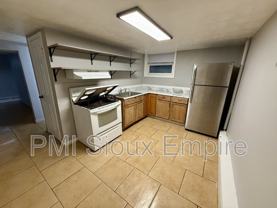 2600 S Duluth Ave - Photo 1 of 1