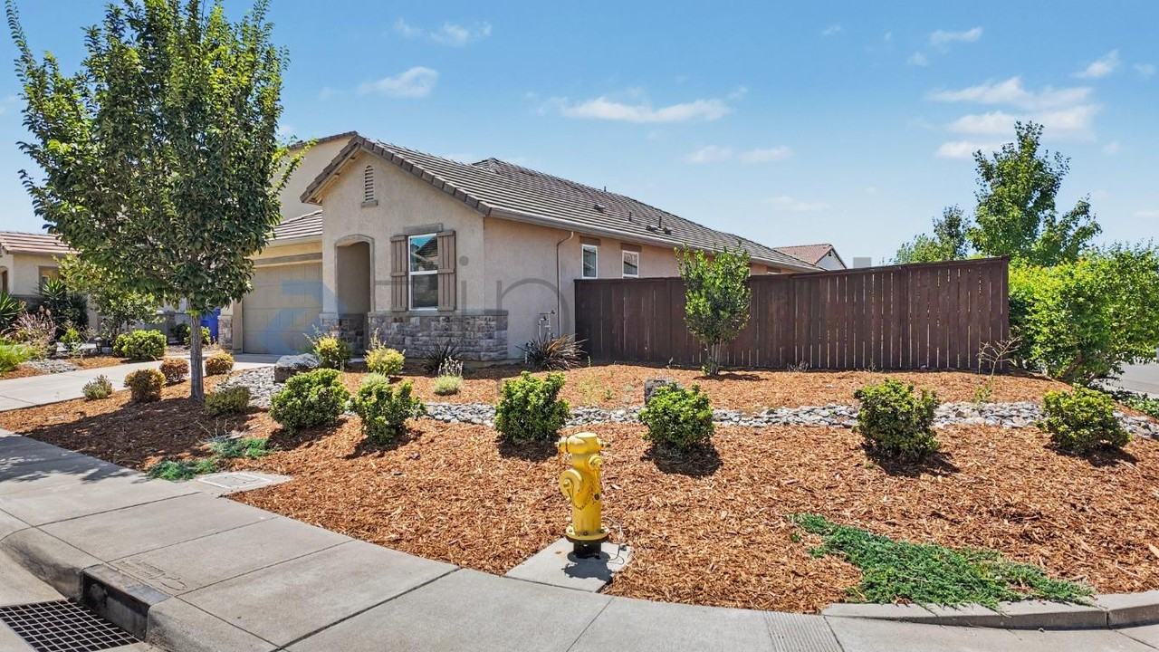 3401 Foothill Pine Ct - Photo 4 of 41