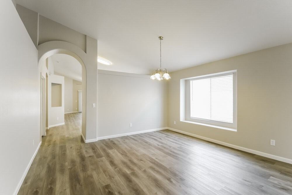 20428 N 9th St - Photo 6 of 16