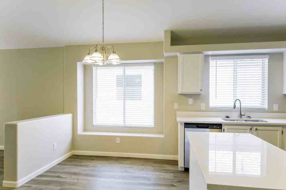 20428 N 9th St - Photo 7 of 16