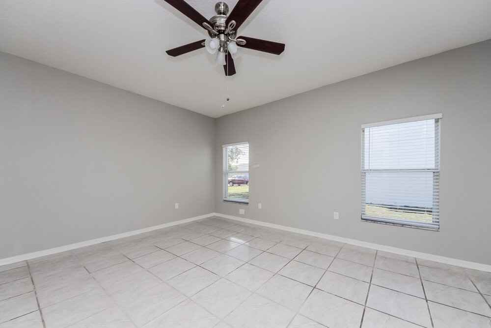 104 Bridgeport Way - Photo 3 of 15