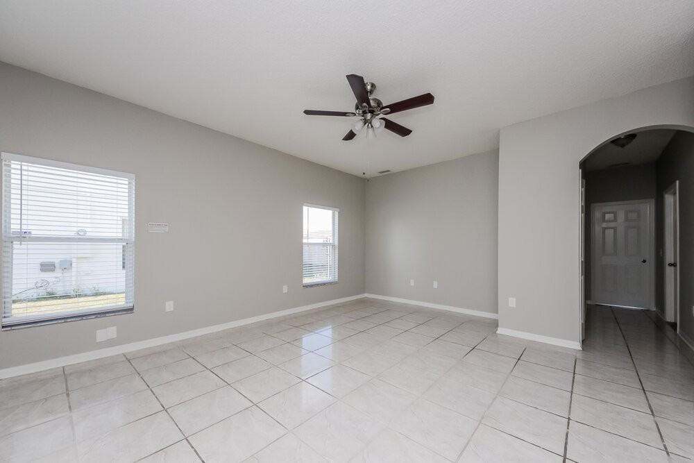 104 Bridgeport Way - Photo 4 of 15