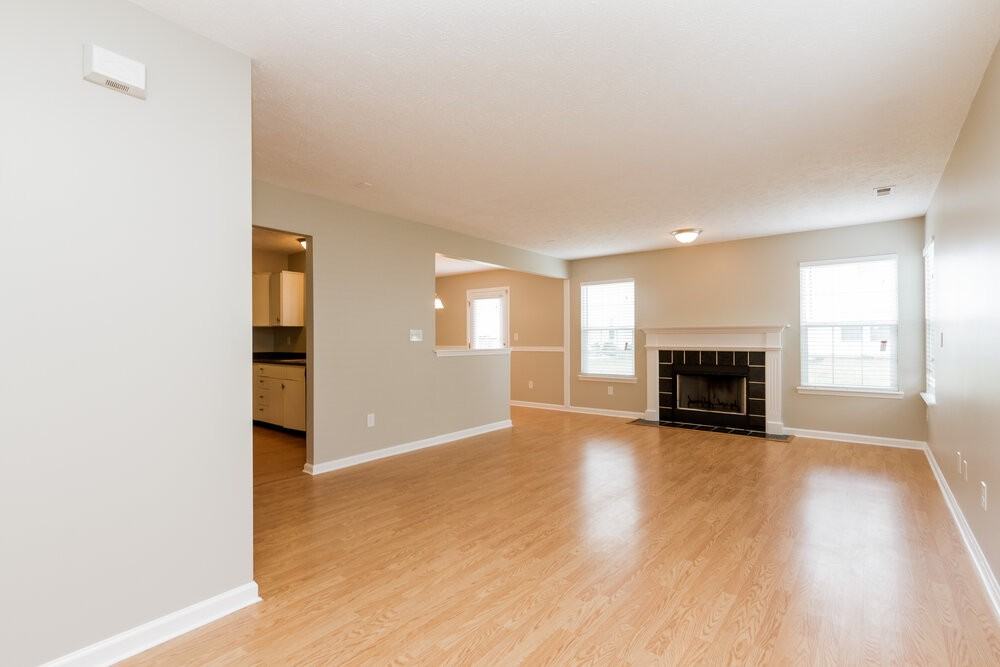 10458 Wintergreen Way - Photo 5 of 15