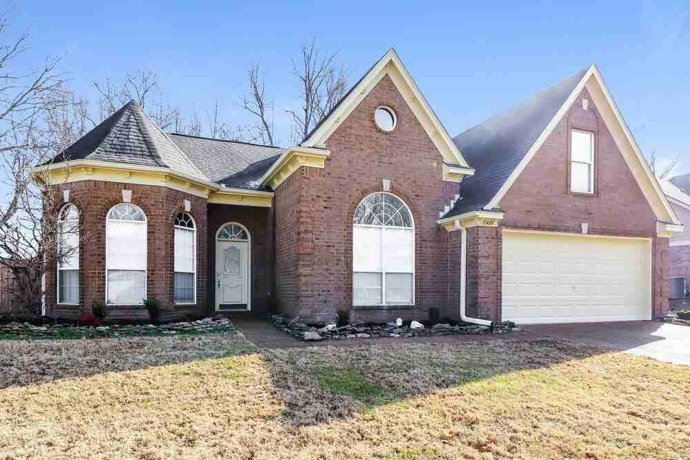 5560 Mary Ln - Photo 2 of 17