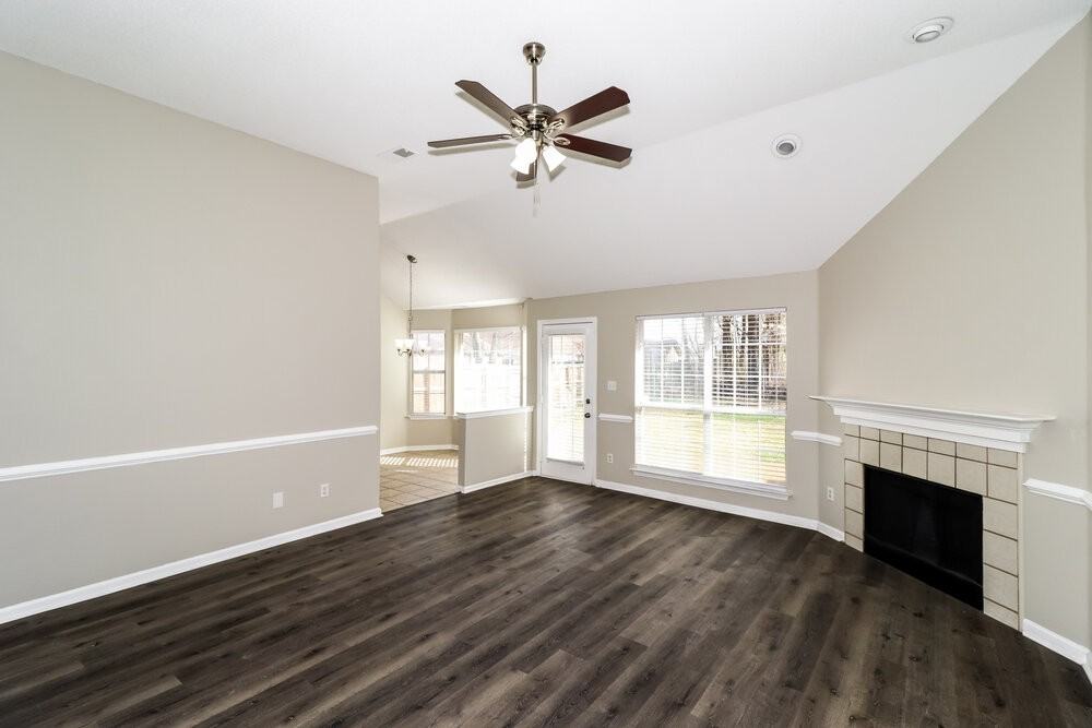 5560 Mary Ln - Photo 6 of 17