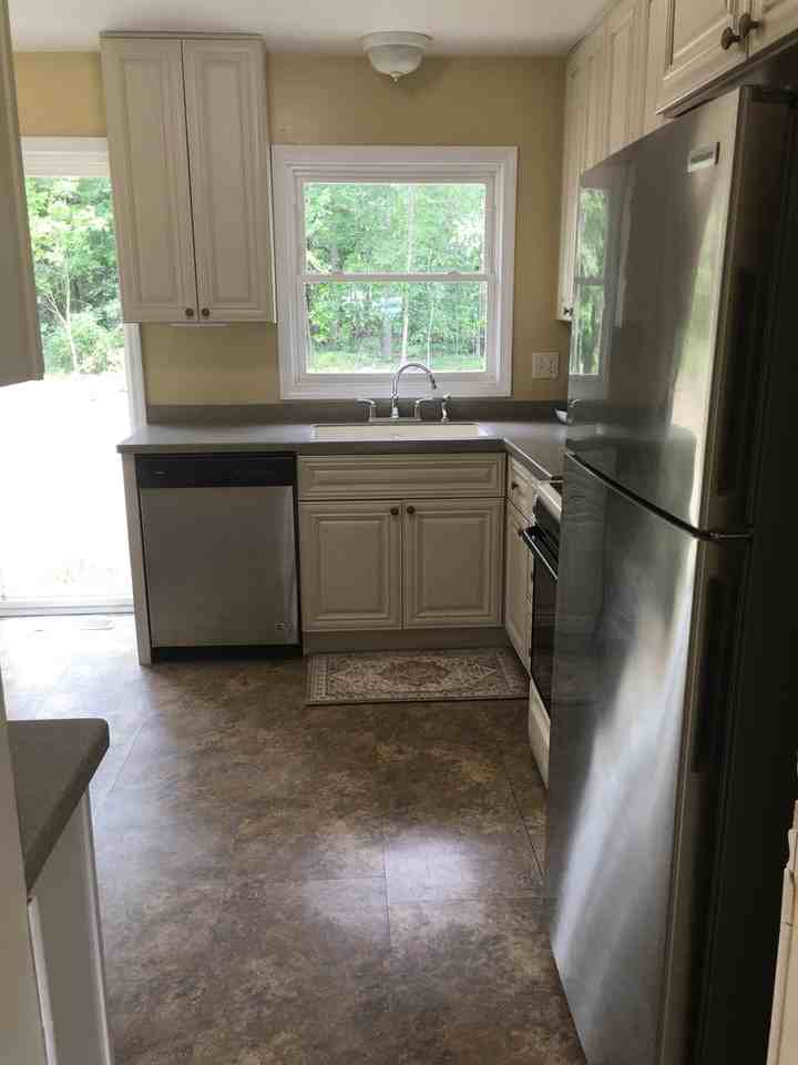 2032 Ridgeland Drive - Photo 2 of 13