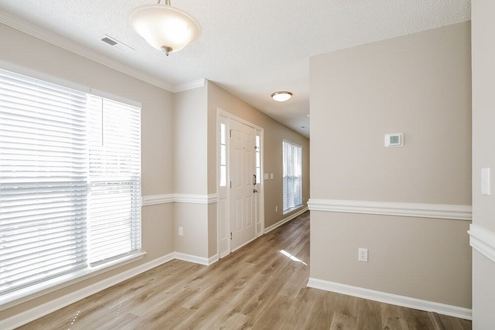 6104 Brick Landing Dr - Photo 5 of 17