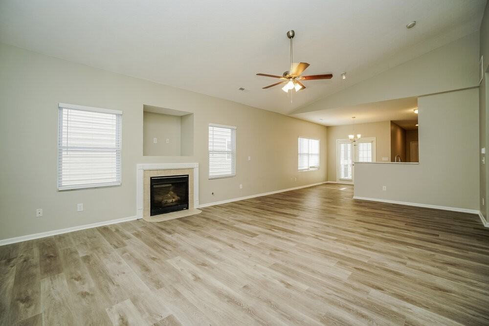 4043 Summerstone Dr - Photo 3 of 16