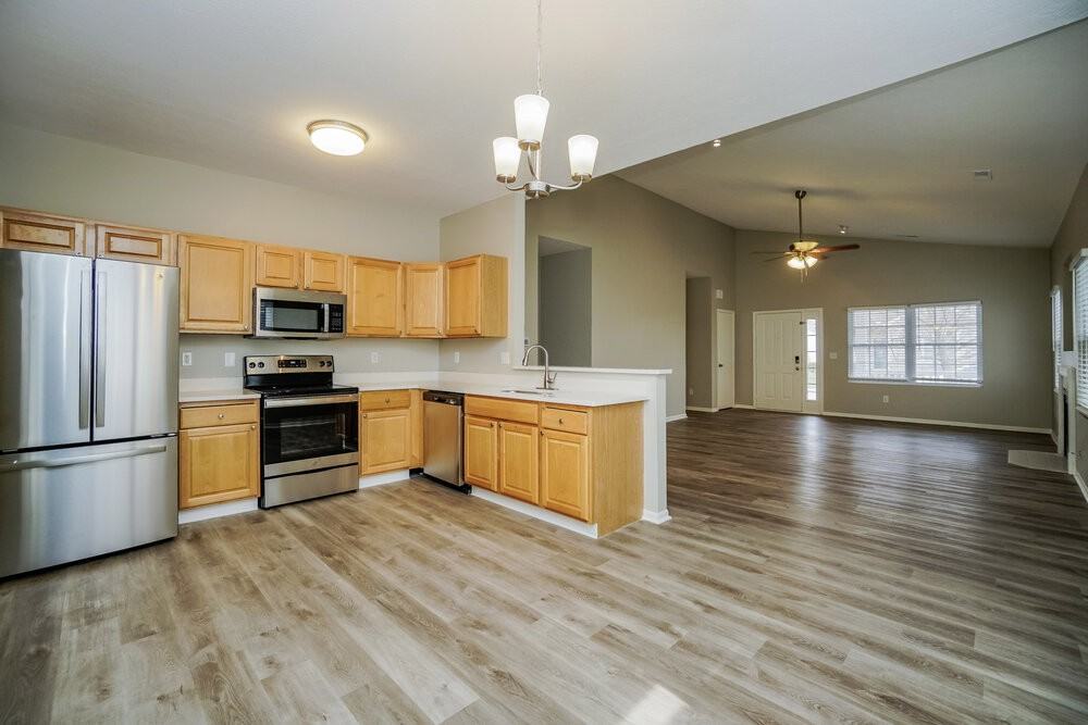 4043 Summerstone Dr - Photo 6 of 16