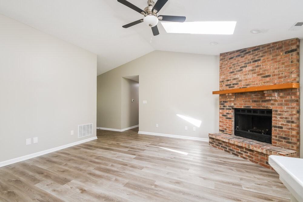 9695 Claymore Dr - Photo 4 of 16