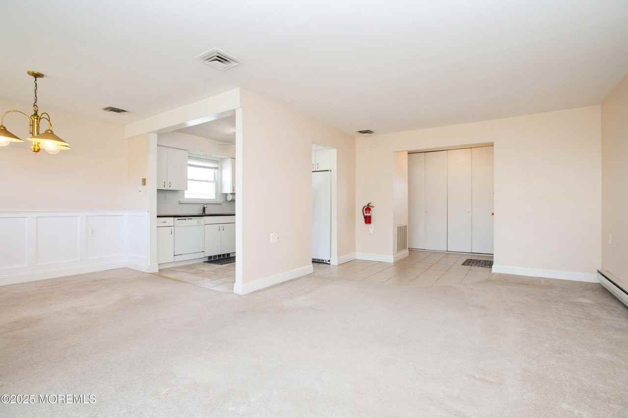 48 Watkins Rd - Photo 7 of 25
