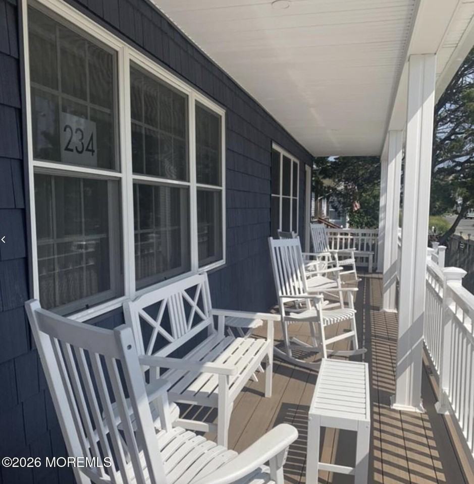 232 13th Ave #B - Photo 2 of 18