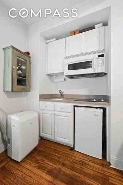 5 Tudor City Pl #814 - Photo 2 of 5