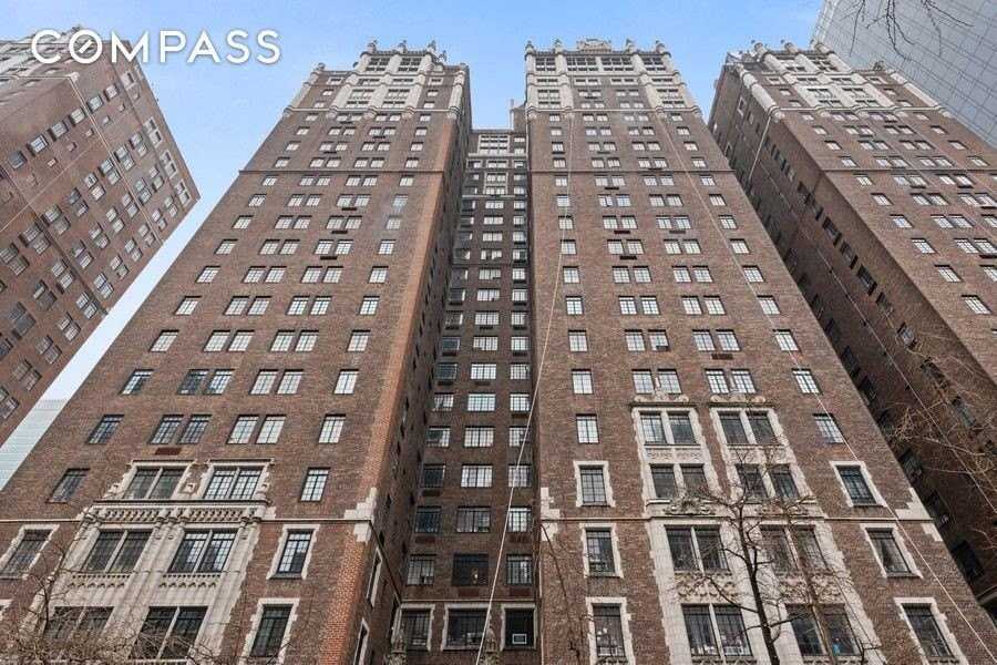 5 Tudor City Pl #814 - Photo 4 of 5