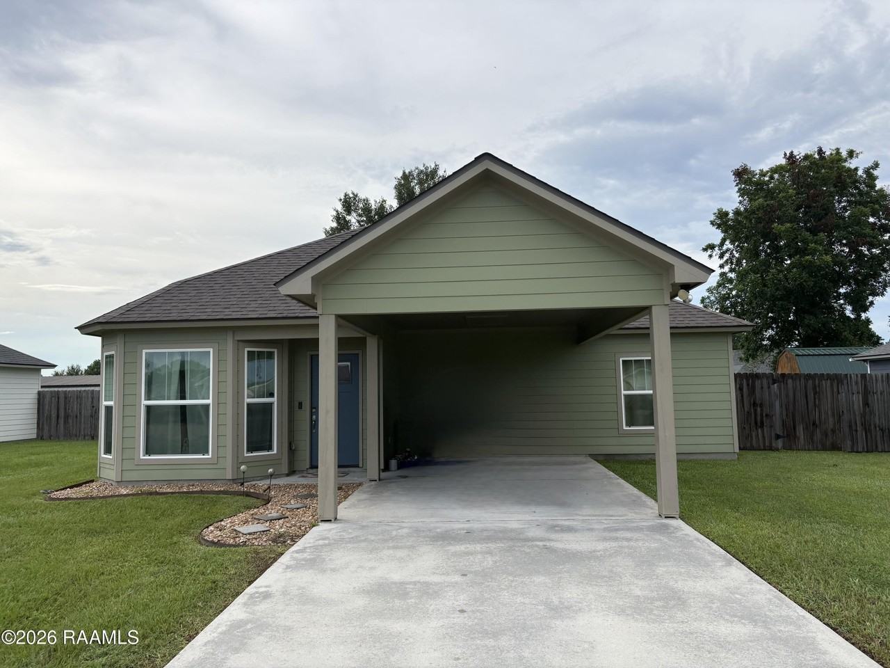 1039 Lillian Michel Dr - Photo 2 of 13