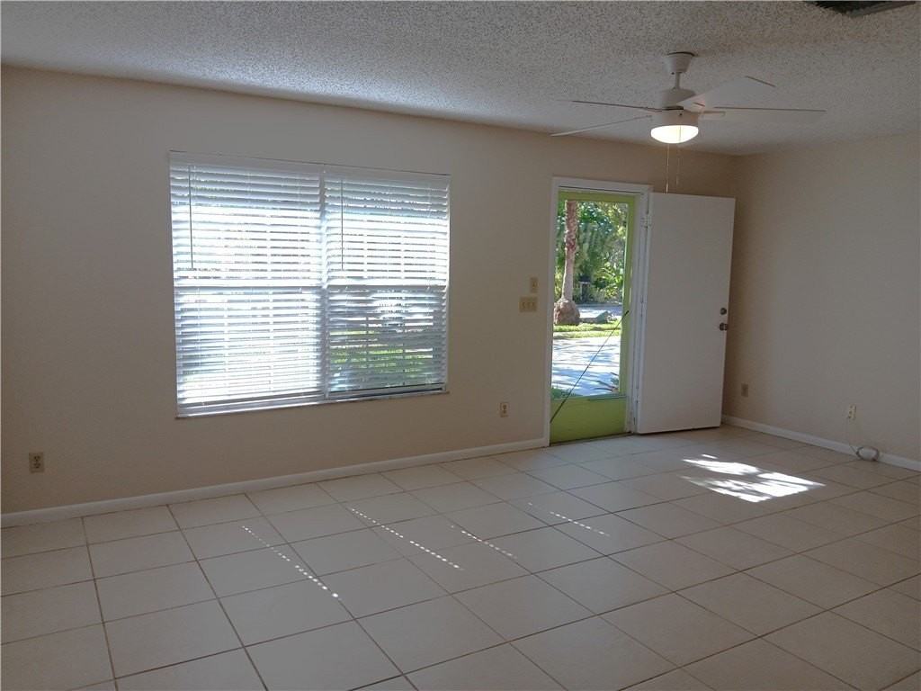 1844 23rd Ave - Photo 2 of 25
